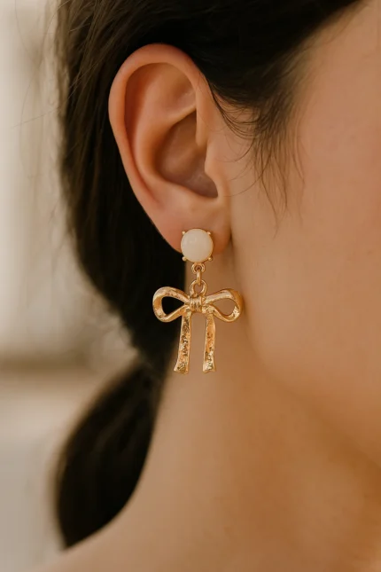 Ribbon Glow Earrings